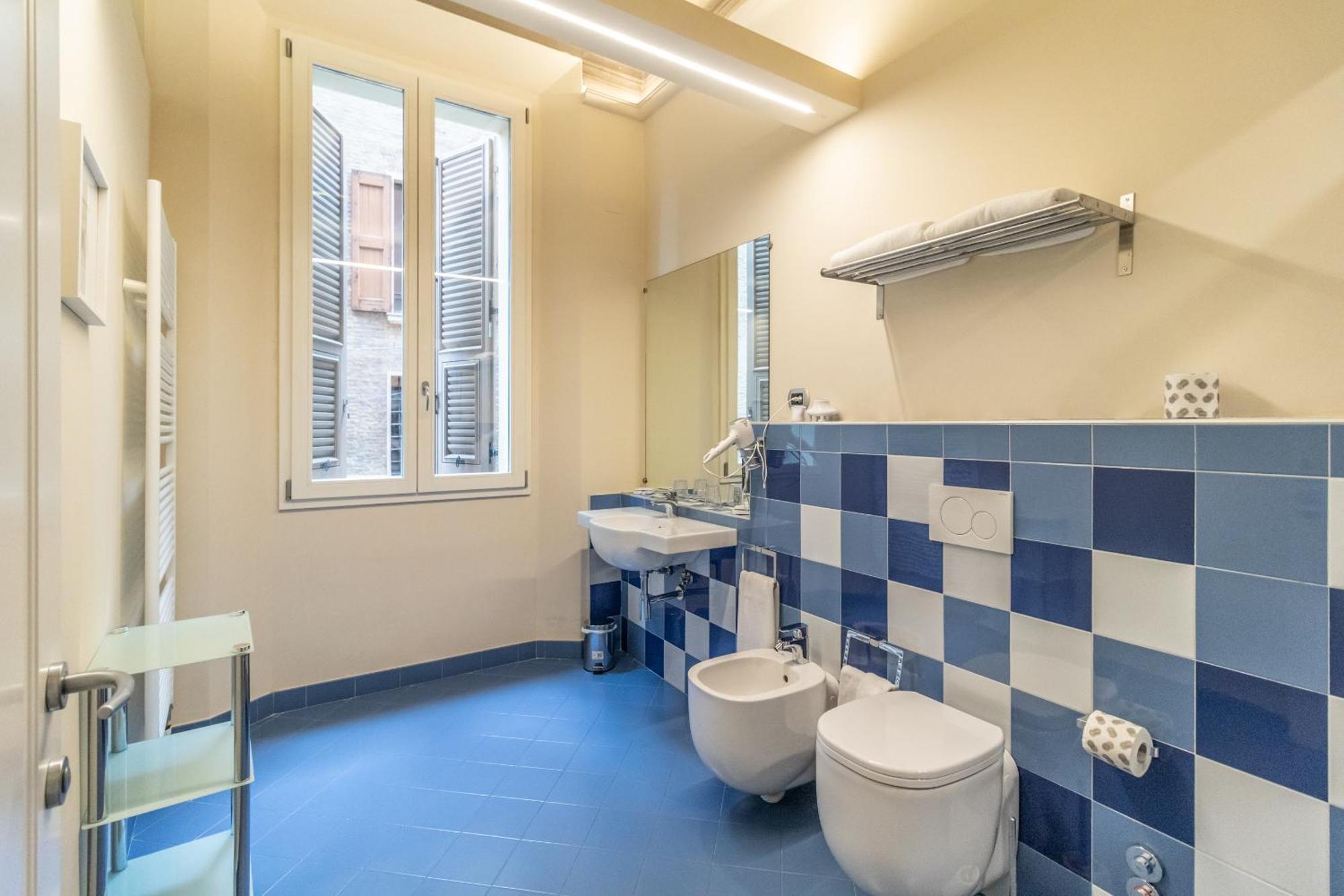 Casa Isolani Luxury Rooms Piazza Maggiore 1 Bolonia Exterior foto