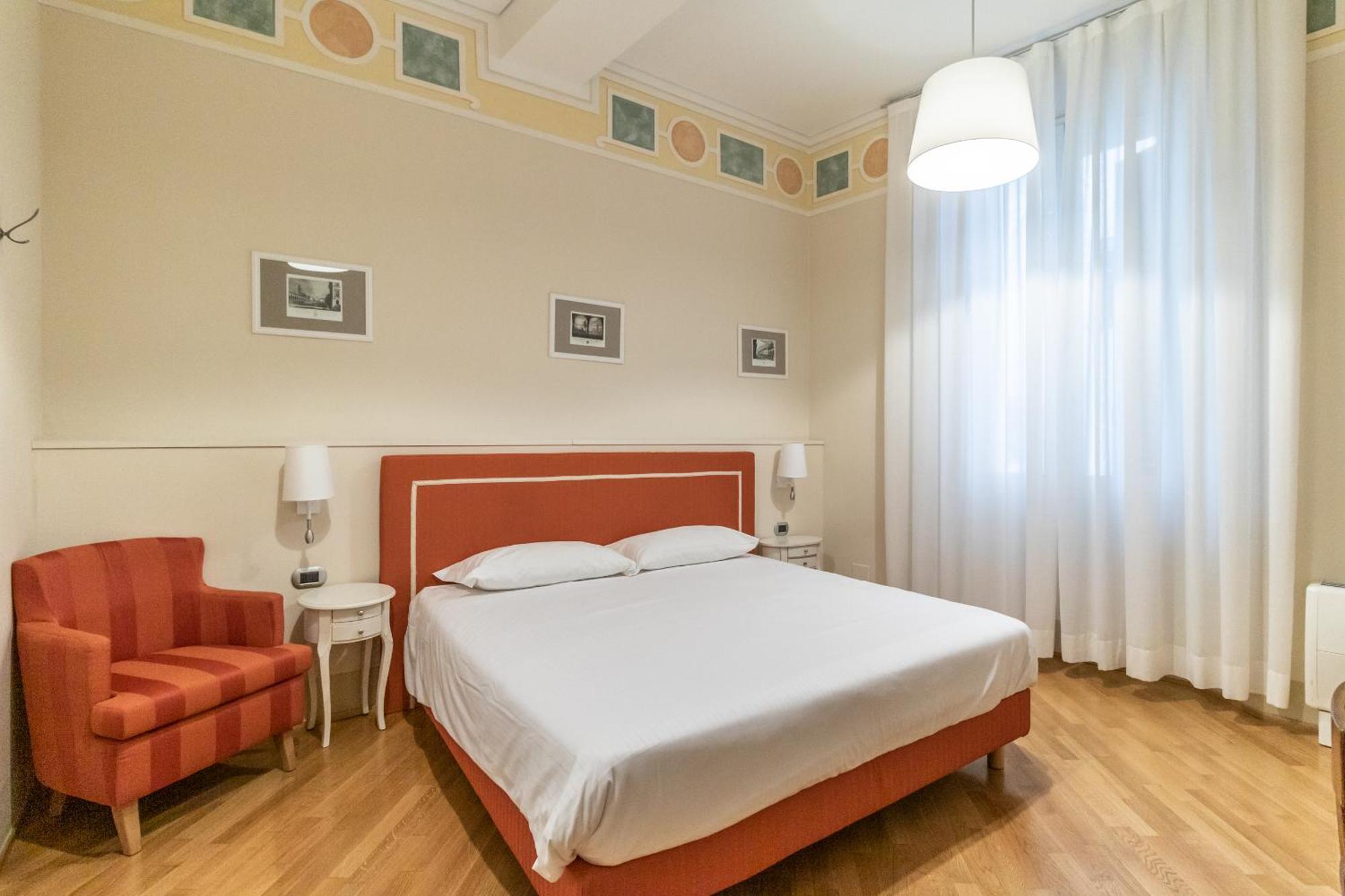 Casa Isolani Luxury Rooms Piazza Maggiore 1 Bolonia Exterior foto