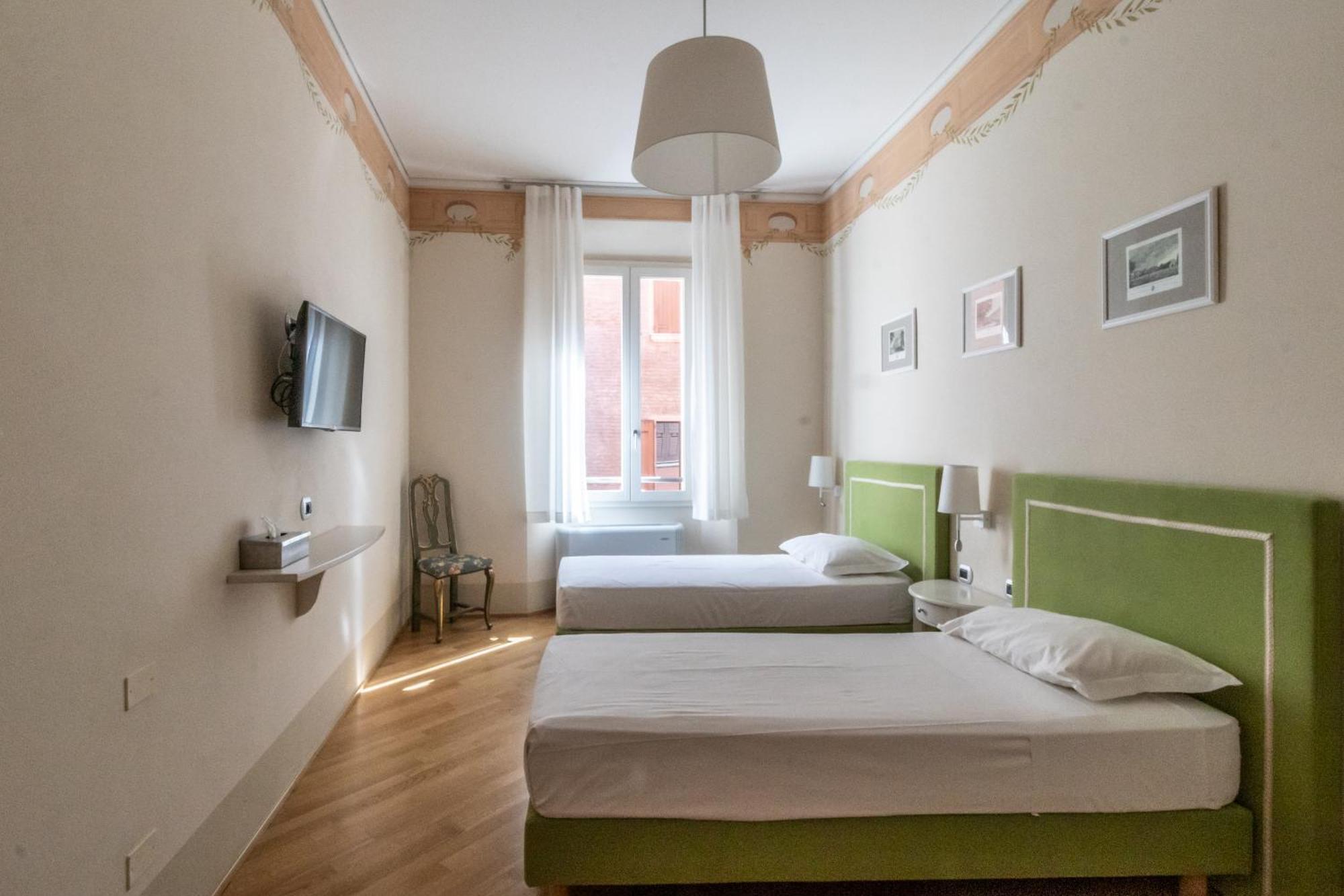 Casa Isolani Luxury Rooms Piazza Maggiore 1 Bolonia Exterior foto
