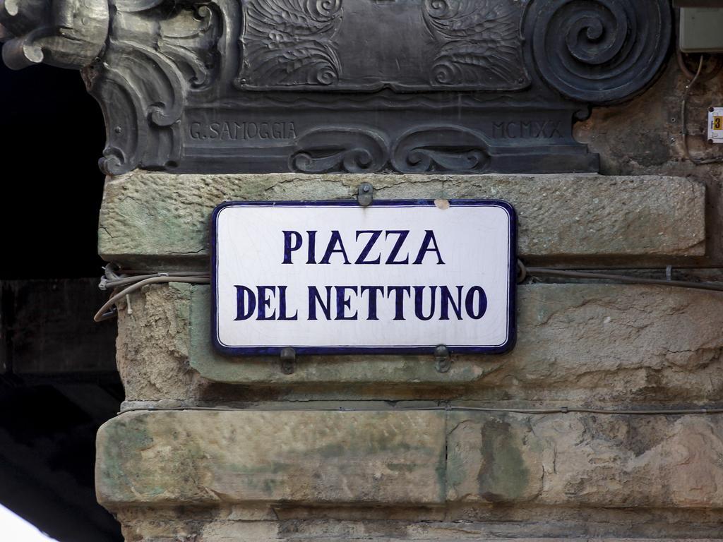 Casa Isolani Luxury Rooms Piazza Maggiore 1 Bolonia Exterior foto